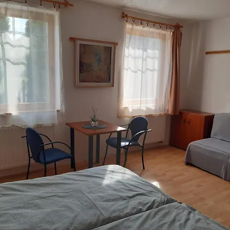 üveghíd Vendégház Casa de hóspedes