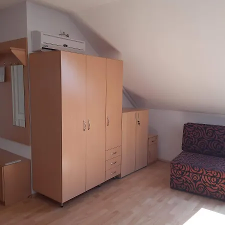 Vendégház üveghíd Vendégház *